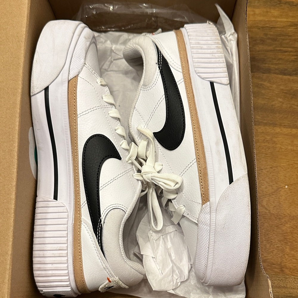 Nike White Leather Sneakers with Black Swoosh - Picture 7 of 7